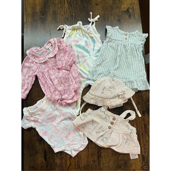 Babygirl 6pcs summer clothes bundle Size 0-3 months - Picture 1 of 13